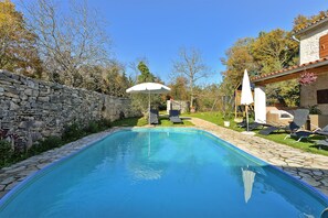 Pool - Villa 704/1643 (Istria - Žminj), 25000m from the beach (Žminj)