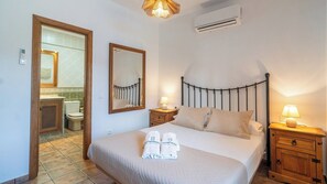 3 Schlafzimmer, Bügeleisen/Bügelbrett, Reisekinderbett, WLAN
