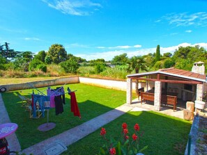 Property grounds - Apartment 718/1671 (Istria - Valbandon), 350m from the beach (Valbandon)