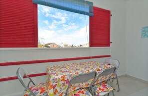 Dining - Apartment 725/1692 (Istria - Fažana), 350m from the beach (Fažana)