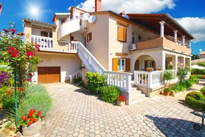 Exterior - Apartment 734/26141 (Istria - Medulin), 900m from the beach (Medulin)