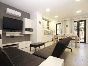 TV - House 747/1746 (Istria - Stinjan), 1000m from the beach (Stinjan)