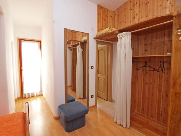 2 Schlafzimmer, Internetzugang