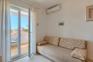 TV - Apartment 771/1800 (Istria - Fažana), 300m from the beach (Fažana)