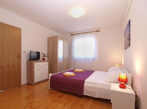 1 bedroom, Internet