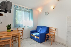 TV - Apartment 794/1845 (Istria - Pula), 1500m from the beach (Pula)