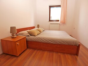 2 bedrooms, Internet