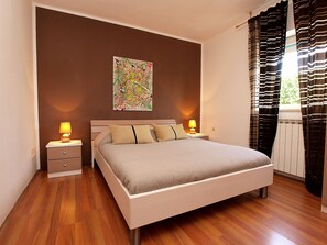 2 bedrooms, Internet