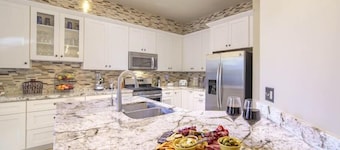 5 Star Luxury—Near Saguaro National Park