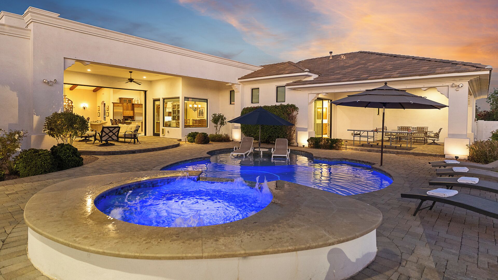 Outdoor pool, a heated pool