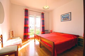 2 bedrooms, internet - Apartment 847/2003 (Istria - Pula), 800m from the beach (Pula)