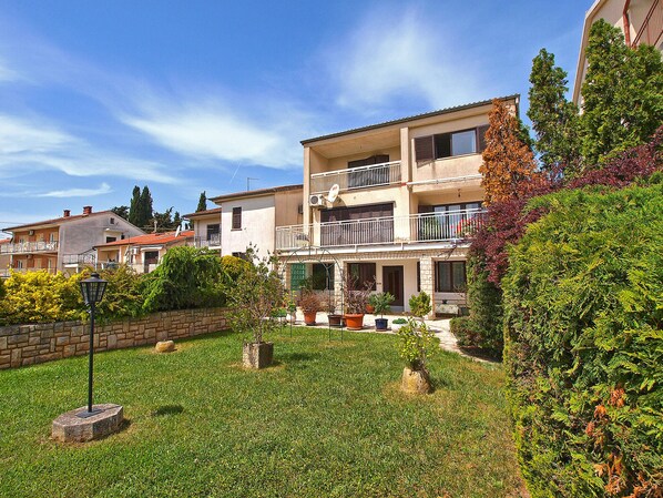 Exterior - Apartment 864/2033 (Istria - Pula), 1000m from the beach (Pula)