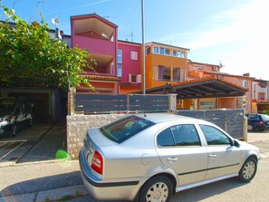 Property grounds - Apartment 898/2091 (Istria - Pula), 1500m from the beach (Pula)