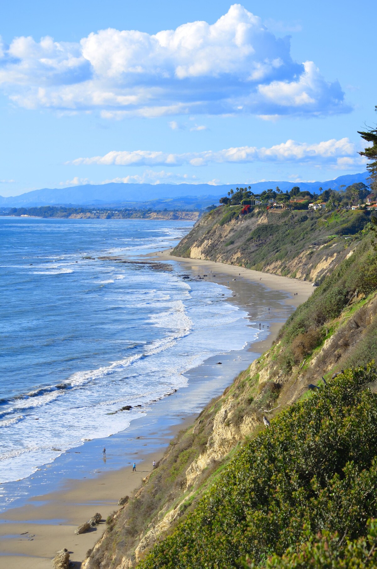 A pretty home in the popular coastal section of Santa Barbara's Mesa.