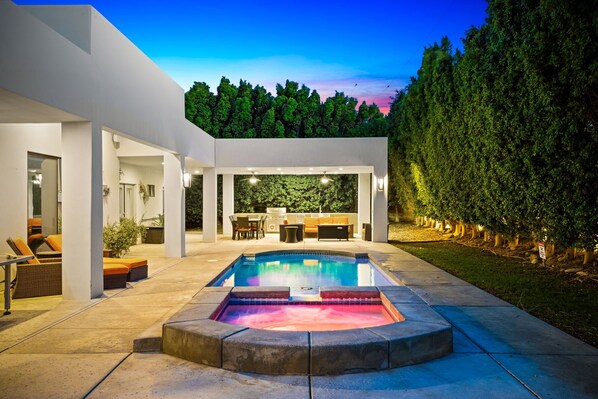 Outdoor pool, a heated pool