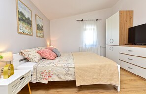 3 bedrooms, internet - House 1012/3351 (Istria - Fažana), 1000m from the beach (Fažana)