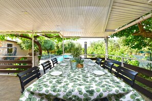 Outdoor dining - House 1012/3351 (Istria - Fažana), 1000m from the beach (Fažana)