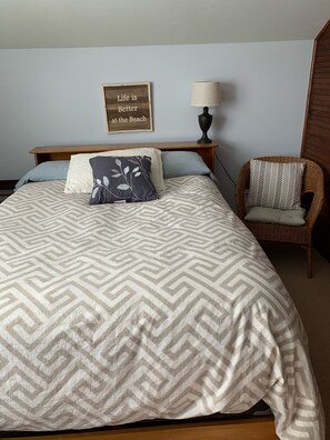 3 habitaciones, escritorio, tabla de planchar con plancha y wifi 