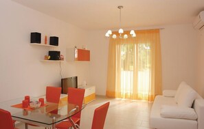 TV - Apartment 1041/3764 (Istria - Fažana), 300m from the beach (Fažana)