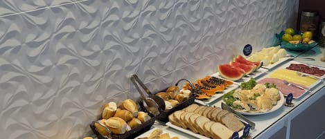 Desayuno continental incluido todos los días