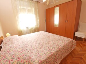 2 dormitorios y Internet