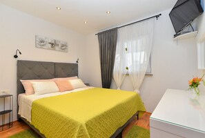 1 bedroom, internet