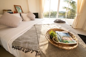 2 bedrooms, in-room safe, WiFi, bed sheets