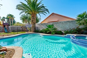 Outdoor pool, a heated pool - LAS VEGAS LUXURY HOME, 5 BDRP, POOL W/HEATER, BBQ, GAMES (Las Vegas)