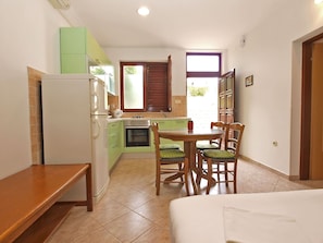 1 habitación y acceso a internet