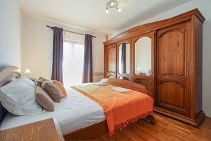 4 bedrooms, internet