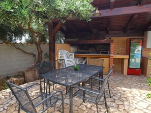Outdoor dining - Apartment 1183/10822 (Istria - Banjole), 1000m from the beach (Banjole)