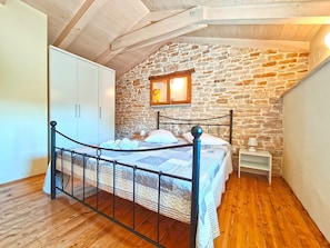 2 bedrooms, Internet - House 1186/10823 (Istria - Kavran), 3000m from the beach (Kavran)