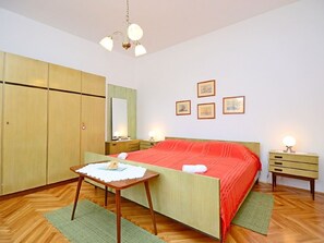 2 bedrooms, Internet