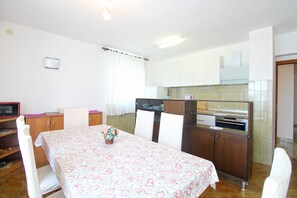 Dining - Apartment 1198/11016 (Istria - Banjole), 300m from the beach (Banjole)