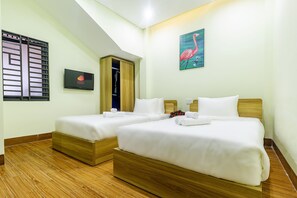 디럭스 더블룸 또는 트윈룸, 시내 전망 | 1 개의 침실, 고급 침구, 셀렉트 컴포트 침대, 객실 내 금고