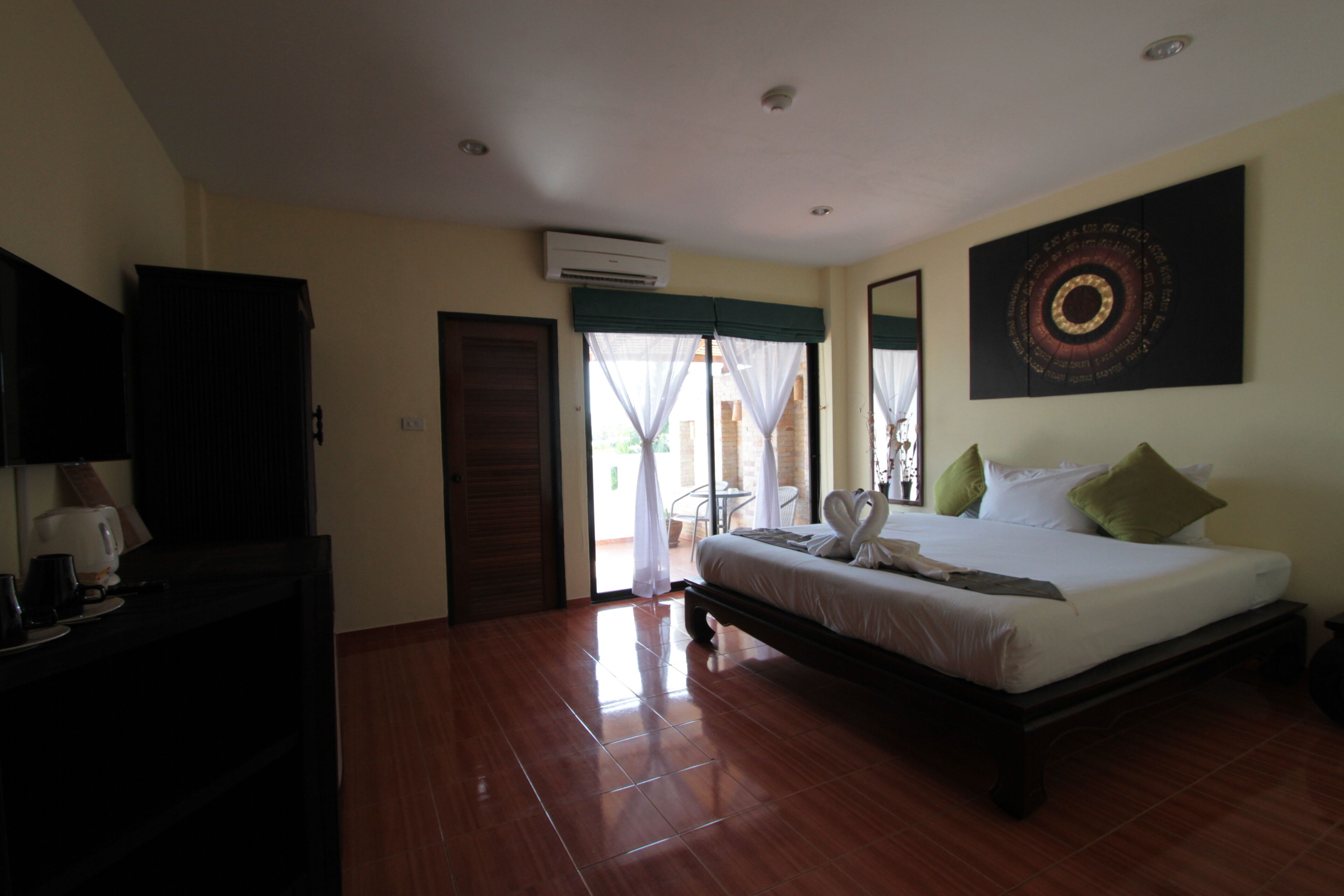 Photo - Karon Pool Hotel