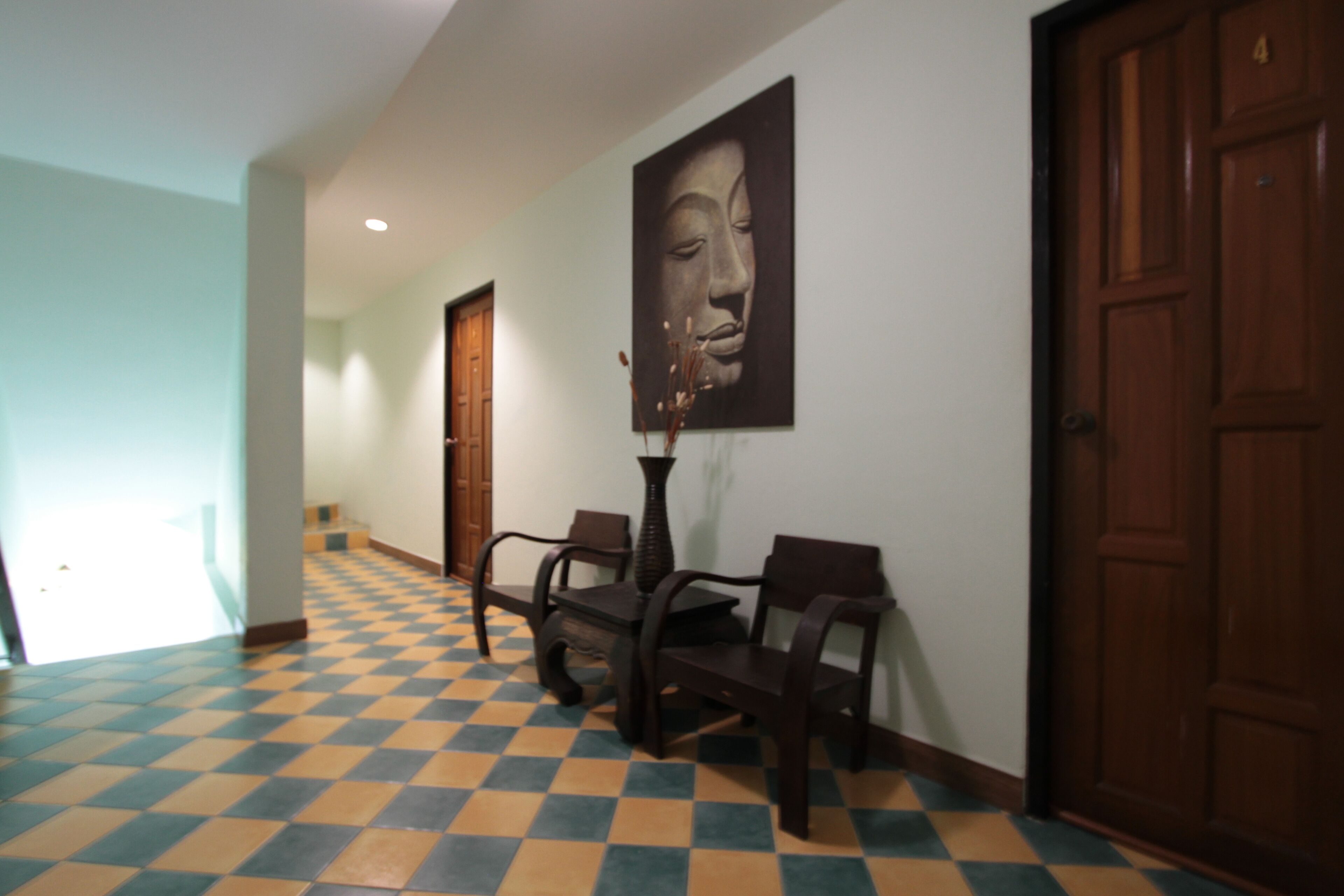 Photo - Karon Pool Hotel