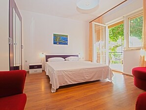 6 habitaciones y acceso a internet