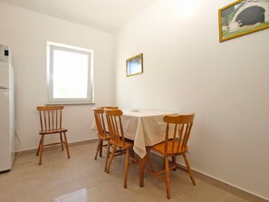 Dining - Apartment 1215/11159 (Istria - Premantura), 500m from the beach (Premantura)