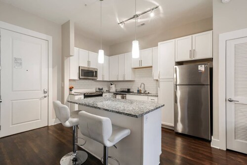 Ylellinen Dilworth 1BR ◈ Loistava sijainti ◈ Kävelykelpoinen