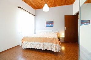2 bedrooms, internet