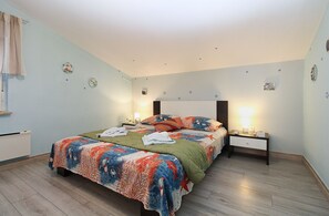 2 bedrooms, Internet - Apartment 1236/11795 (Istria - Liznjan), 1500m from the beach (Liznjan)