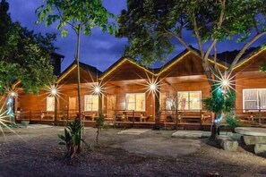 Exterior - Yingjia Hot Spring Homestay (Luye)