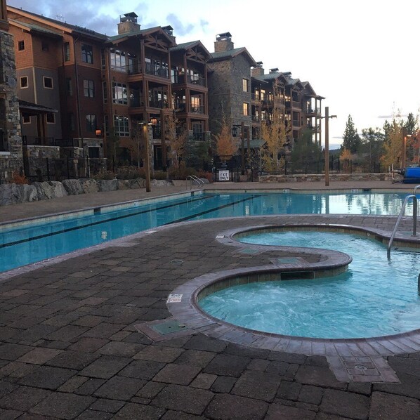 Outdoor pool, a heated pool - NorthStar Lodge Welk Resorts (Truckee)