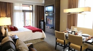 2 bedrooms, in-room safe, iron/ironing board, WiFi