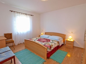 2 bedrooms, Internet