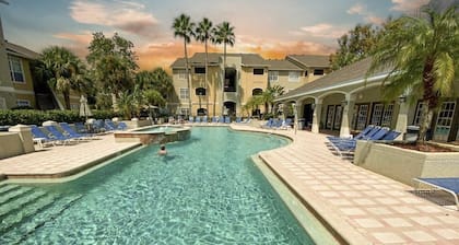 Ground Floor Condo in Avalon of Clearwater 3 miles from Clearwater beach