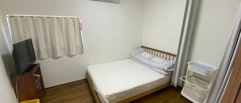 Standard Triple Room, Private Bathroom