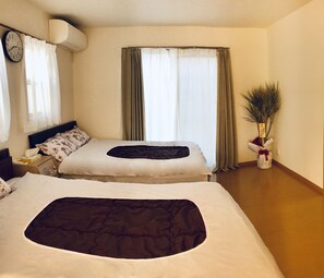 Standard Family Room | Free WiFi - KYOTO TOFUKUJI Guest House BSL (Kyoto)