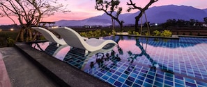 10 outdoor pools, open 7:00 AM to 9:00 PM, pool umbrellas, sun loungers - TEVA Valley Resort (Mae Sai)